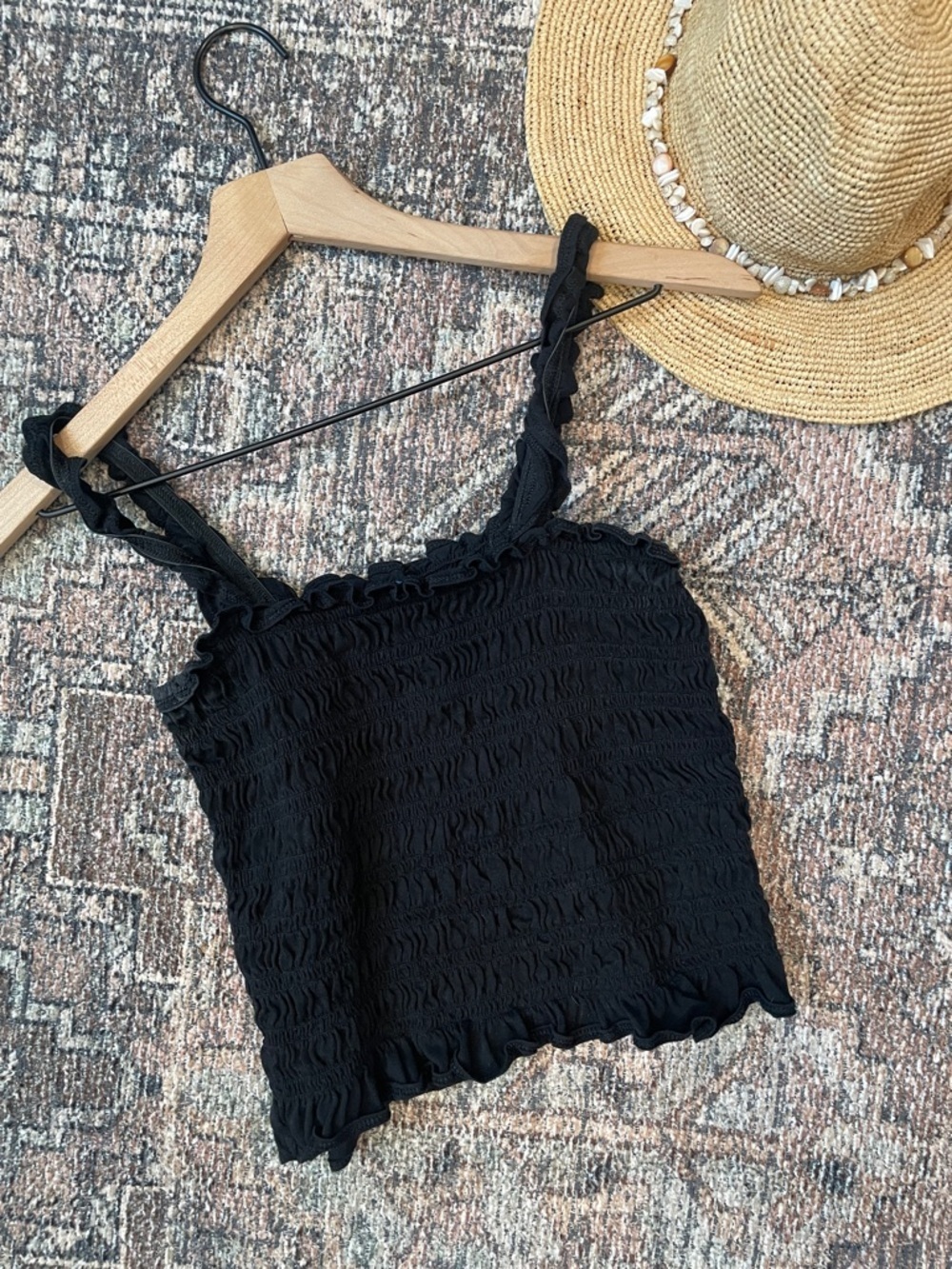 Old Navy Black Smocked Crop Top Small Stretch Tank Spaghetti Strap Summer